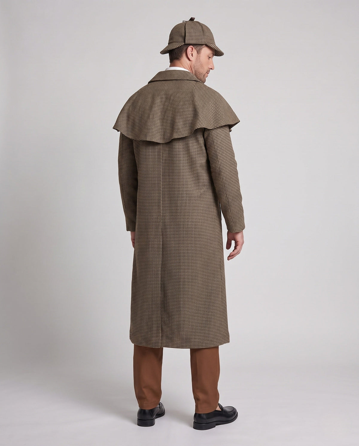 Men's detective Halloween costume with brown houndstooth caped long coat and deerstalker hat - view 3