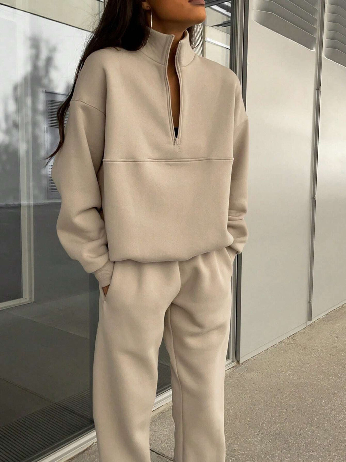 Gray half zip sweatshirt and jogger pants set for women - view 16