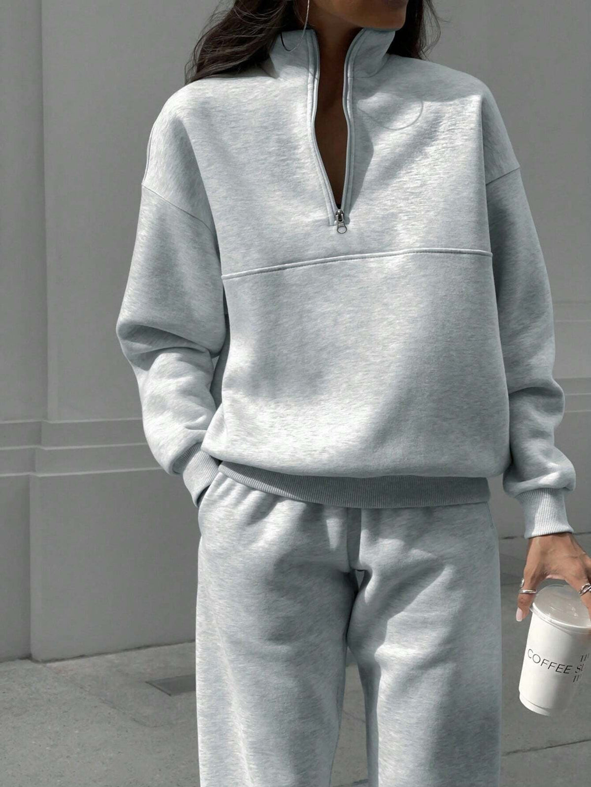 Gray half zip sweatshirt and jogger pants set for women - view 3