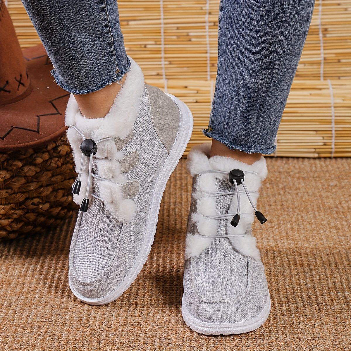 Elin | Faux Fur Collar Slip-On Winter Shoes