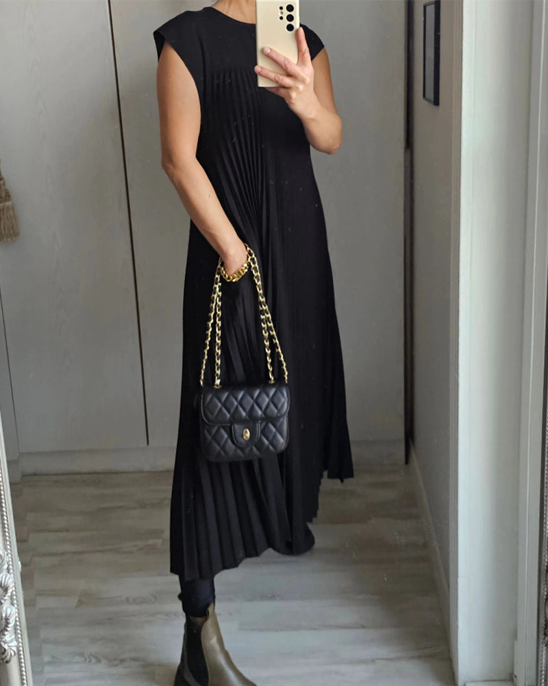 Woman wearing a pleated cap sleeve maxi dress with crew neck - view 19