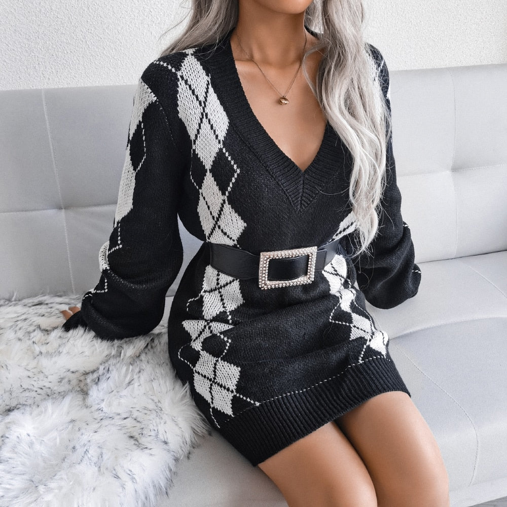 Oversized argyle V-neck sweater dress with long balloon sleeves - view 6