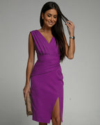 Sleeveless pleated V-neck bodycon cocktail midi dress with ruched waist and side slit - view 18