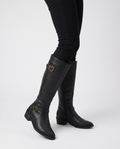 Riding boots for women with buckle straps and side zip