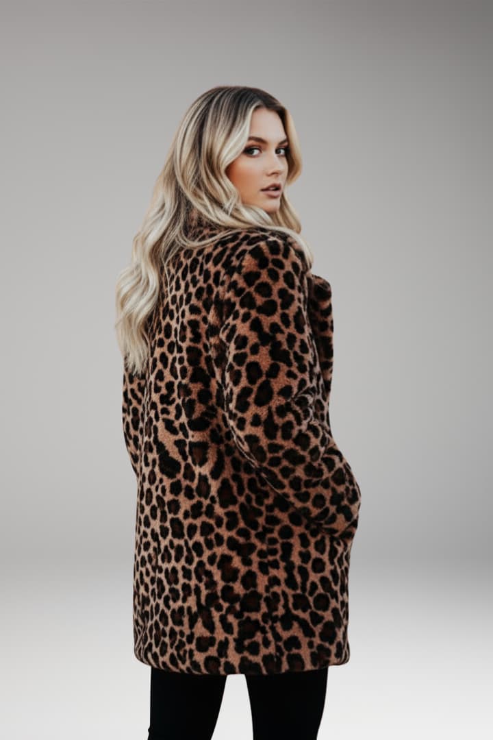 Women's leopard print faux fur coat with notch lapel collar and side pockets - view 4